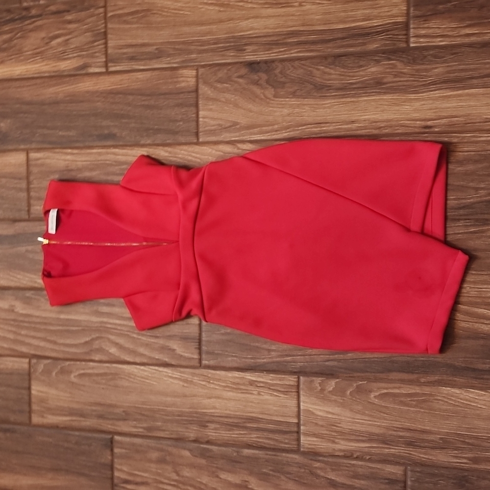 Red Sleeveless V-Neck Bodycon Dress